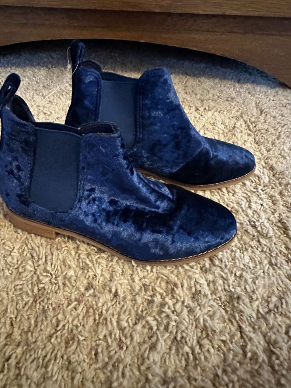 Toms Womens Velvet Chelsea Ankle Booties Navy Blue W7 Slip-On Textured Sole